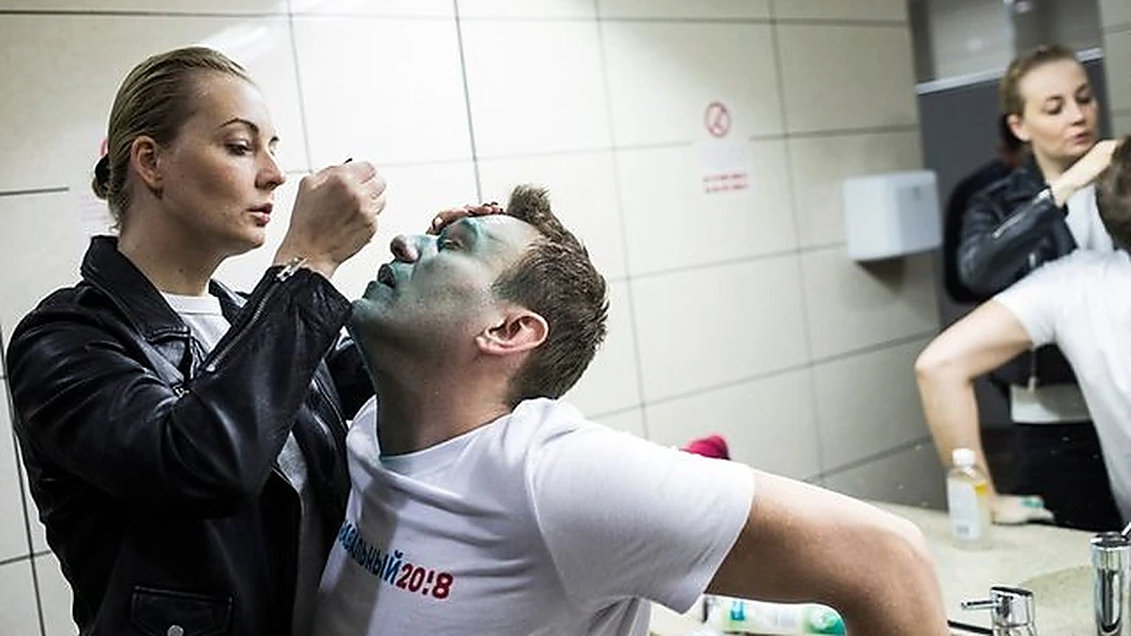 Opposition activist Navalny went 80% blind in his right eye after being attacked with chemical liquid